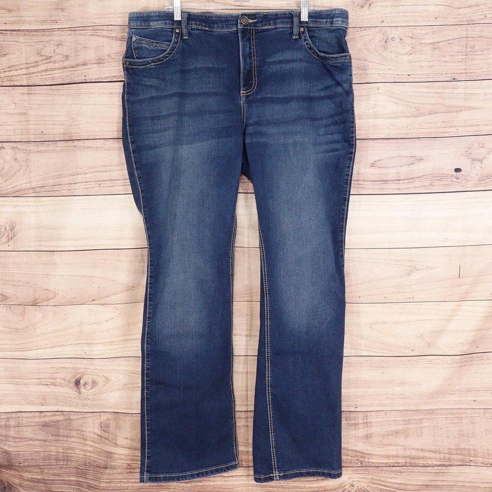 Wrangler Q-Baby‎ Ultimate Riding Jeans Womens 42x32 Blue Med Wash Straight 42x32